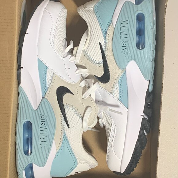 NIKE WOMEN'S SNEAKER, WHITE BLACK / SUMMIT WHITE OCEAN BLISS SIZE 5 - Picture 3 of 7